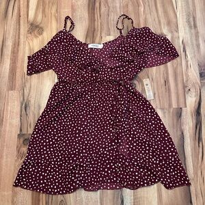 Rokoko by Dazz Burgundy Polka Dot Wrap Dress Cold Shoulder Size Small NWT
